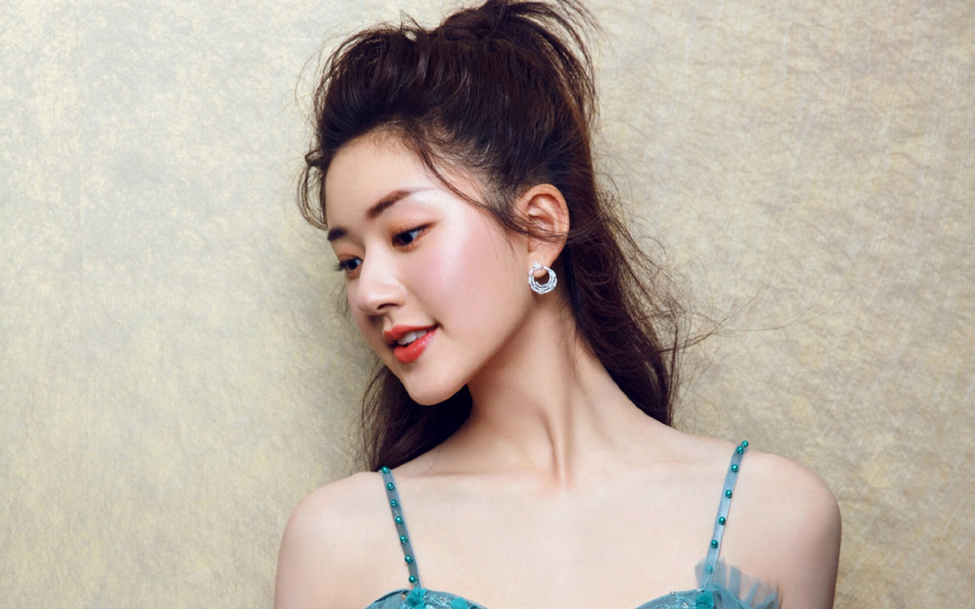 亚洲狂飙狙击美洲闪电，伊朗钢铁防线冰封阿尔瓦雷斯，强势晋级路碾过尼日利亚荆棘