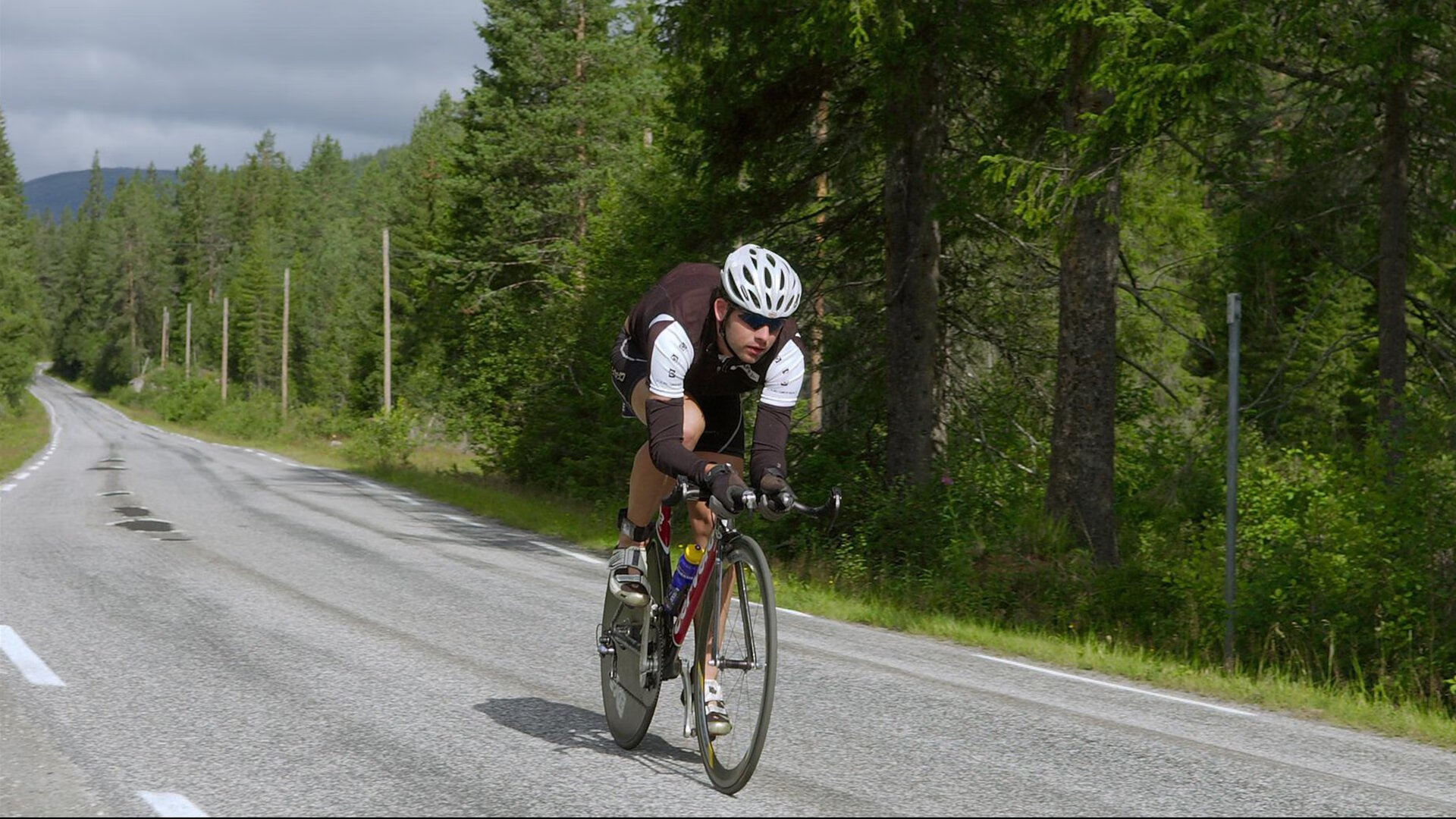开云体育APP下载-欧冠奇迹夜！里昂铁血防守击溃主场龙，加纳妖星一剑封喉