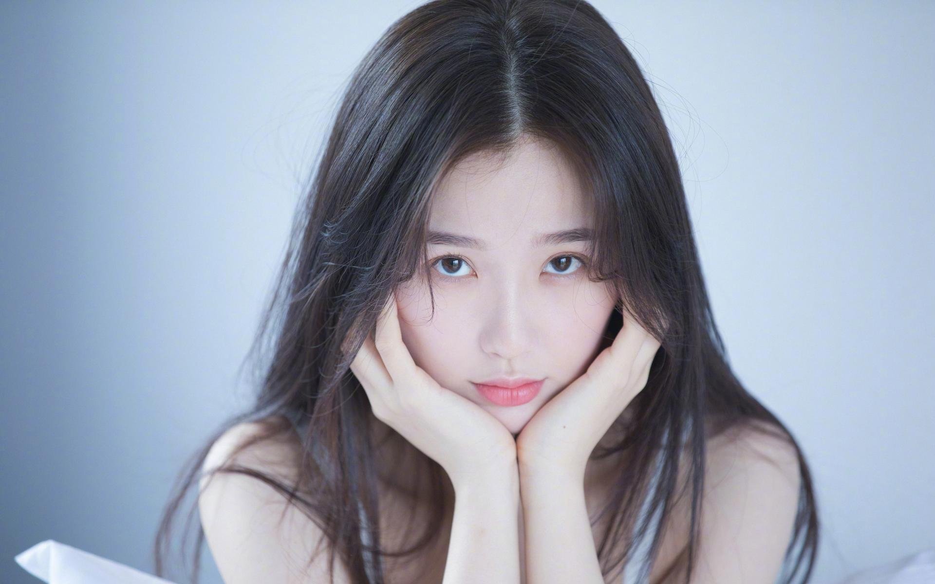 钢铁战马疾驰蓝旗之下,法国车队主场惊魂,毫厘之间险胜雷恩