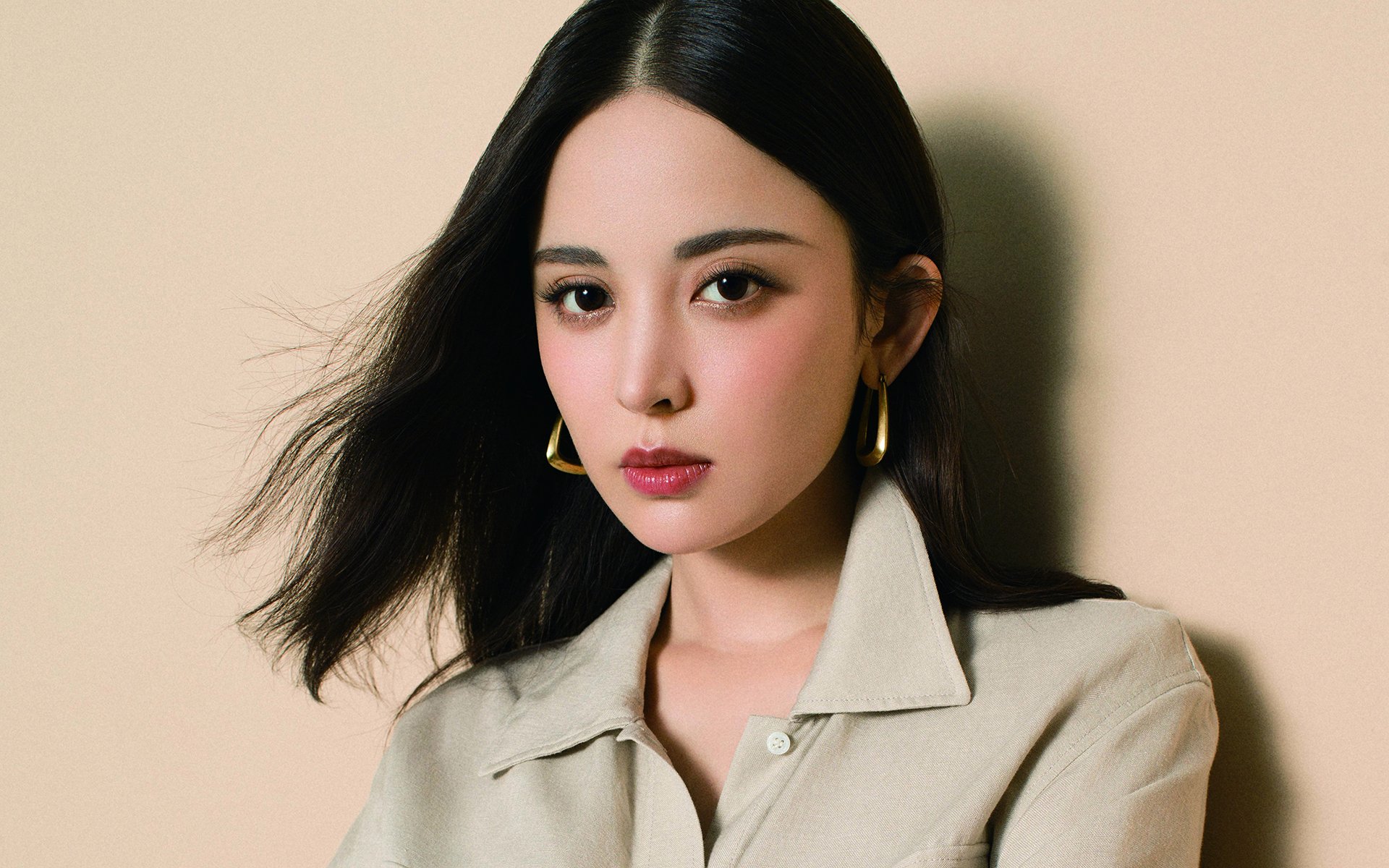 南美风暴席卷柏林，当德甲争冠夜遇上哥伦比亚斩落突尼斯